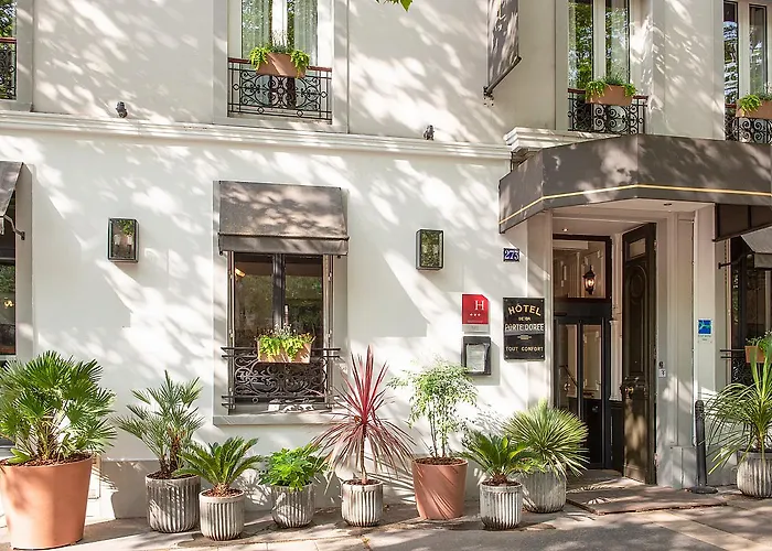 Hôtel De La Porte Dorée